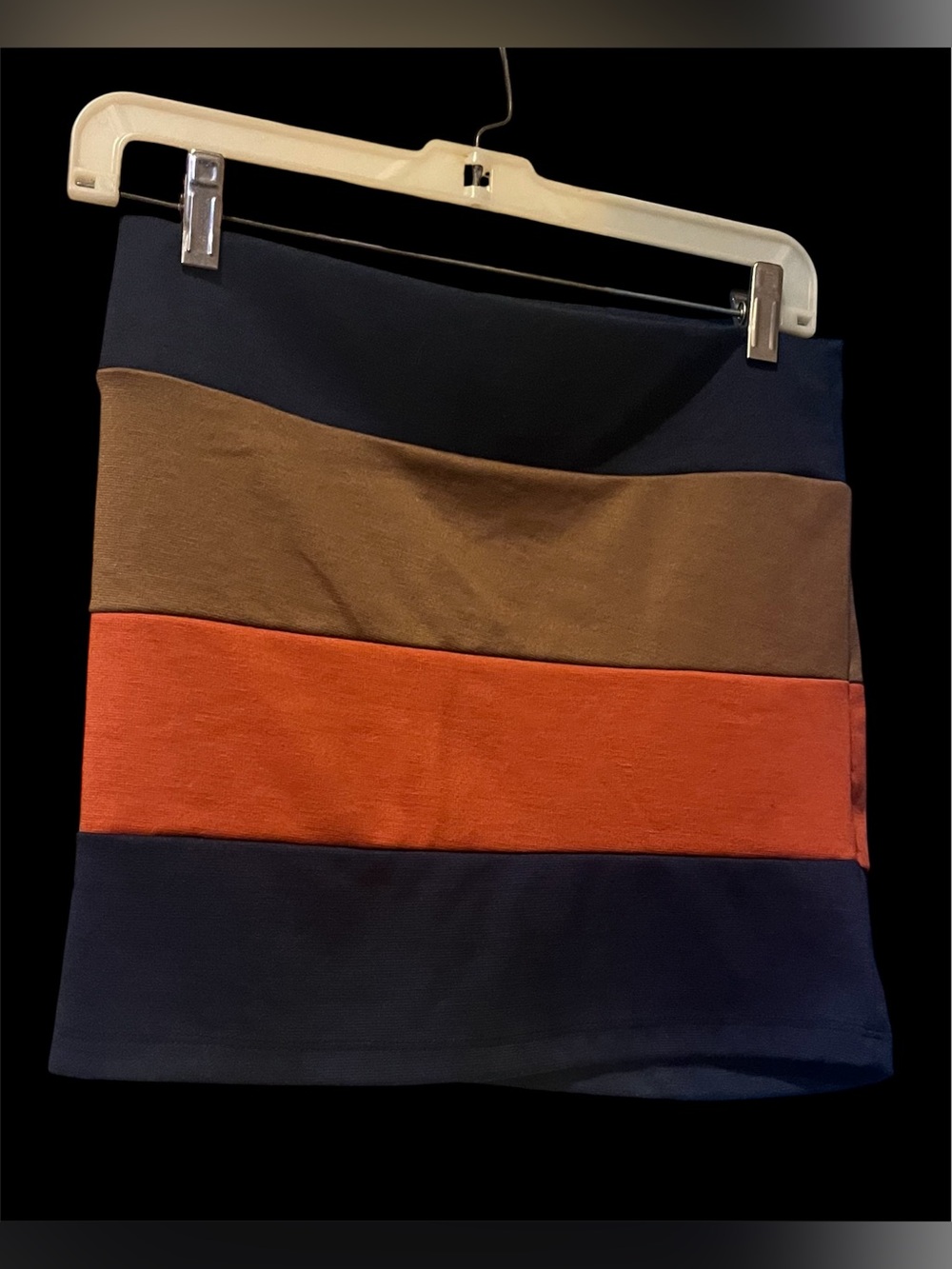 Ladies Skirt Size Medium - Picture 7 of 7
